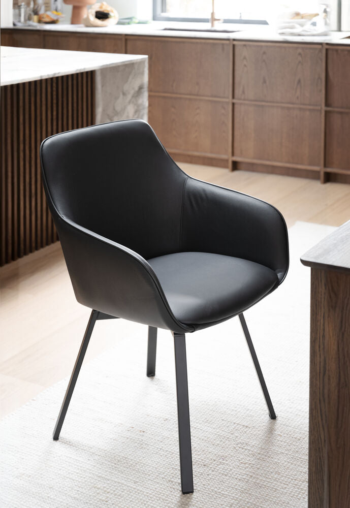 Alison karmstol svart läder/svarta metallben snurr 2-pack