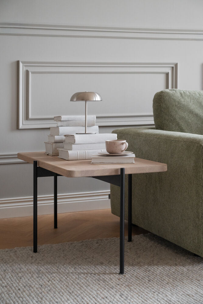 Shelton soffbord 95x50 vitpigment ek/svart metall