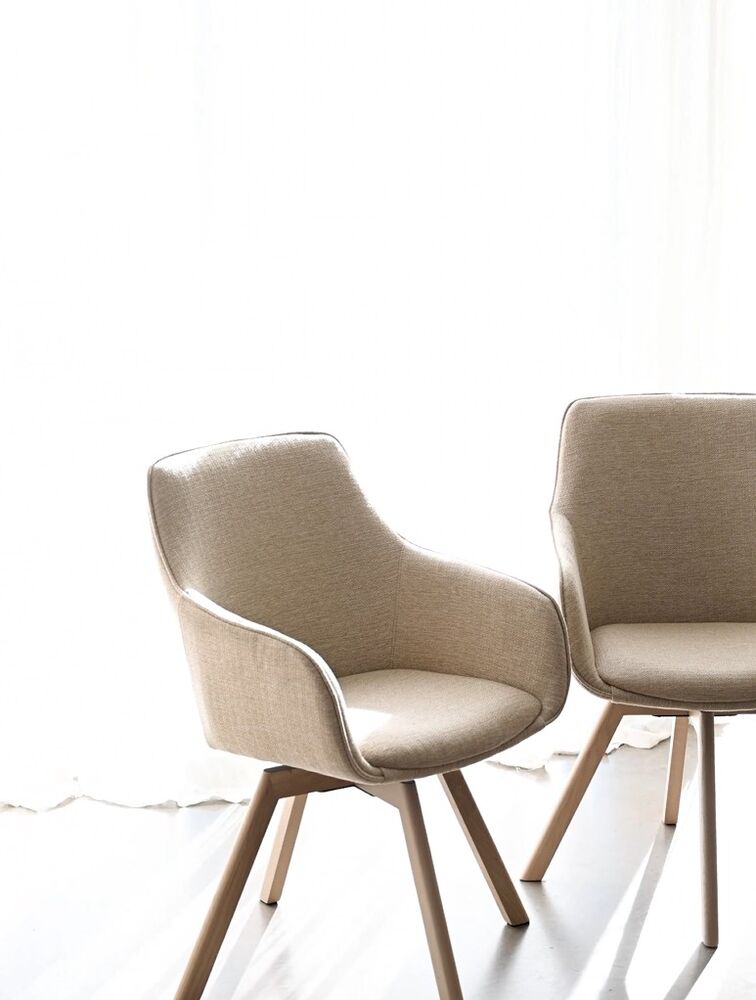 Alison karmstol svart läder/ekben snurr 2-pack