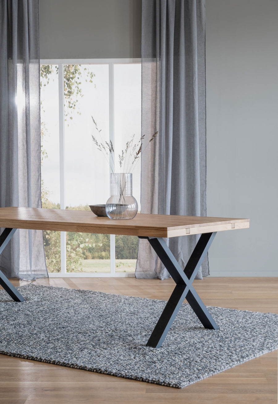 Brooklyn matbord 220x95 ek/X-ben svart met