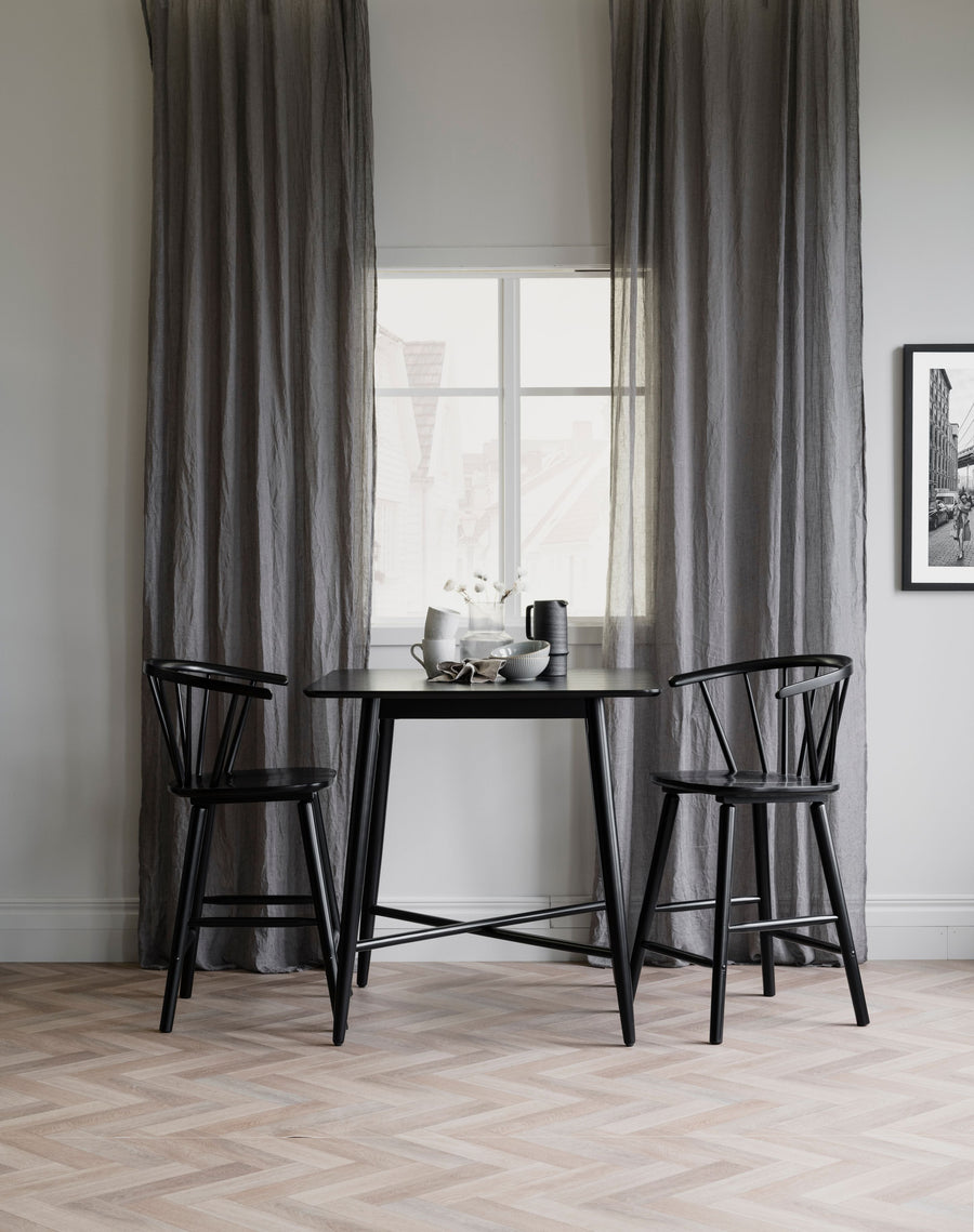 Lotta barbord 90x90 cm svart