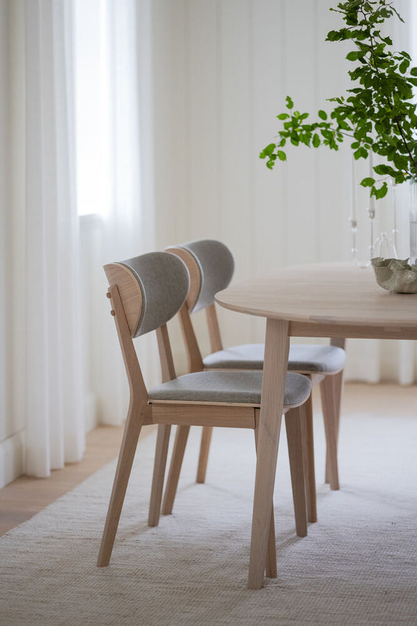 Kato stol vitpigmenterad ek/grå-beige tyg 2-pack