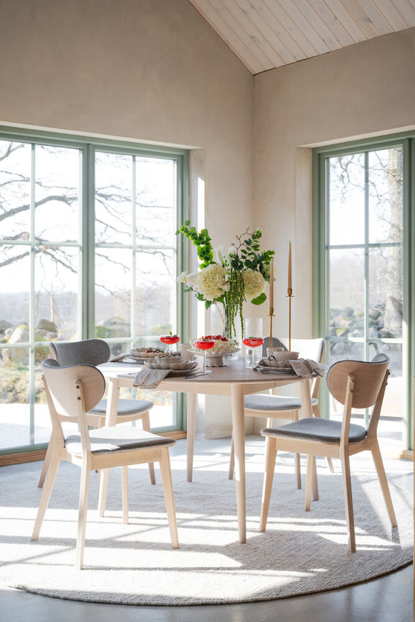 Tyler matbord runt 120/165 vitpigmenterad ek