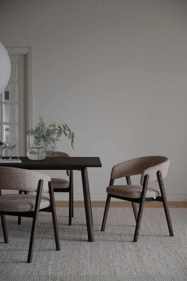 Barnaby karmstol mörkbeige tyg/brun ek 2-pack