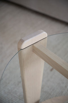 Arran soffbord Ø93 vitpigmenterad ek/glas