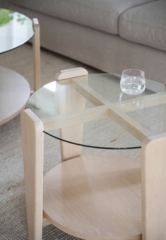 Arran soffbord Ø52 vitpigmenterad ek/glas