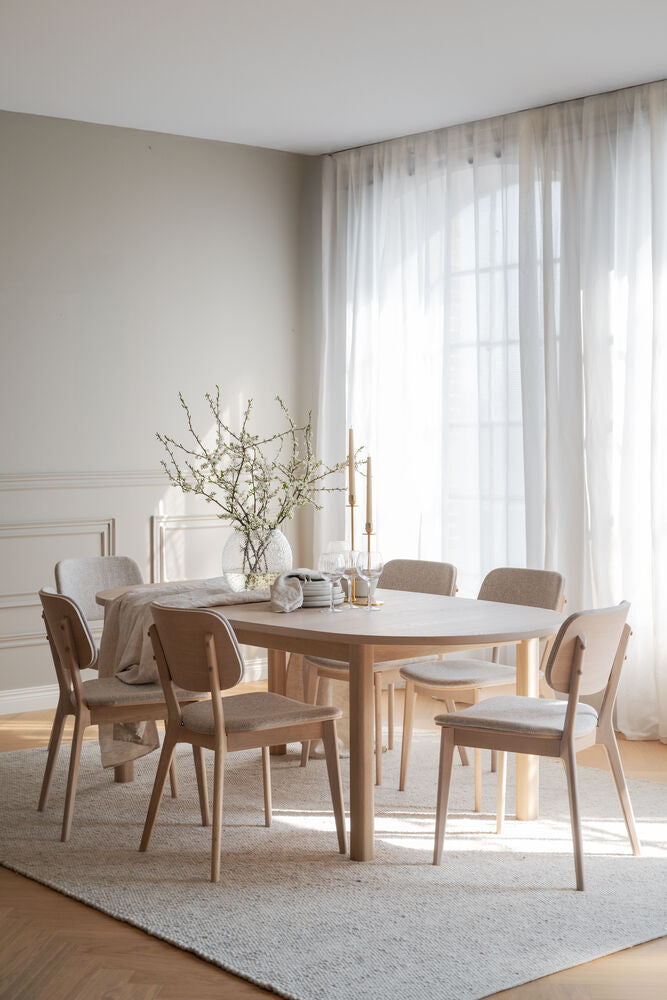 Gifford matbord ovalt 220x105 vitpigmenterad ek