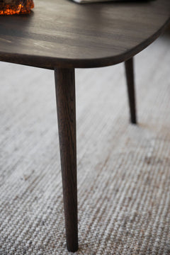 Tompkins soffbord 90x90 brun ek