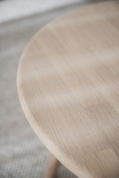 Tompkins soffbord ø60 vitpigmenterad ek