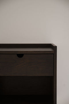 Hillmond väggskåp/sängbord 1L 40 brunlackad ek