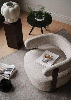 Jenison loungestol ljusbeige tyg/brun ek