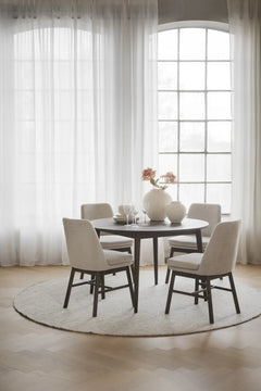 Tyler matbord runt 120/165 brun ek