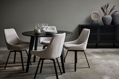 Sagene matbord Ø110 svartlackad ekfaner