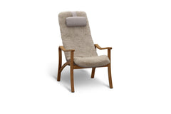 Gotland fåtölj med fotpall fårskinn ljusbeige/ek