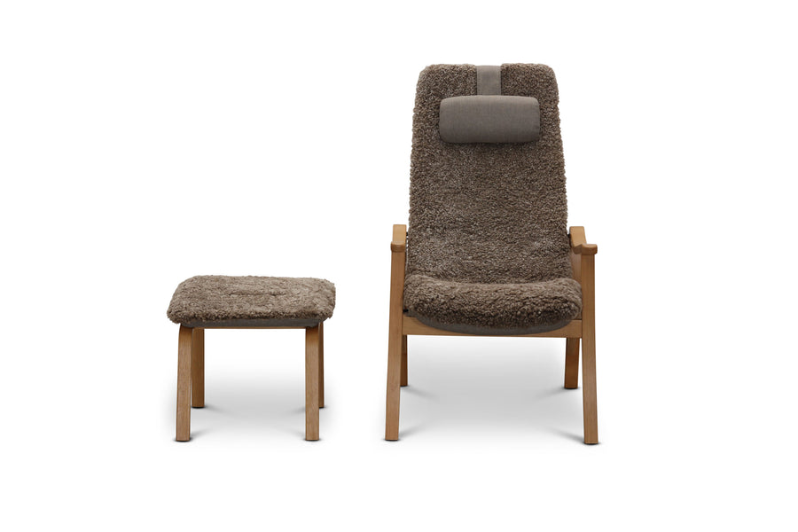 Gotland fåtölj med fotpall fårskinn beige/ek