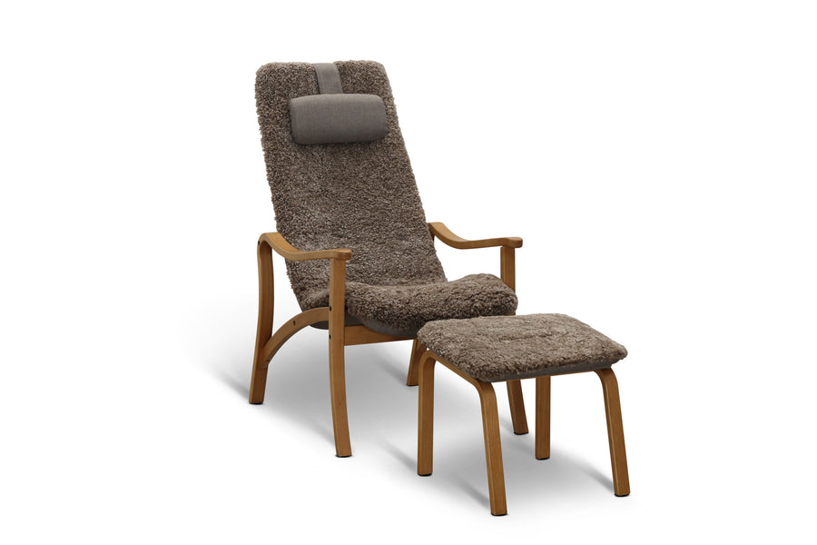 Gotland fåtölj med fotpall fårskinn beige/ek