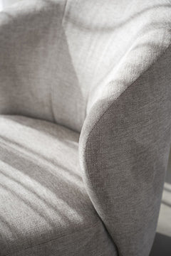 Roselawn fåtölj beige tyg snurr