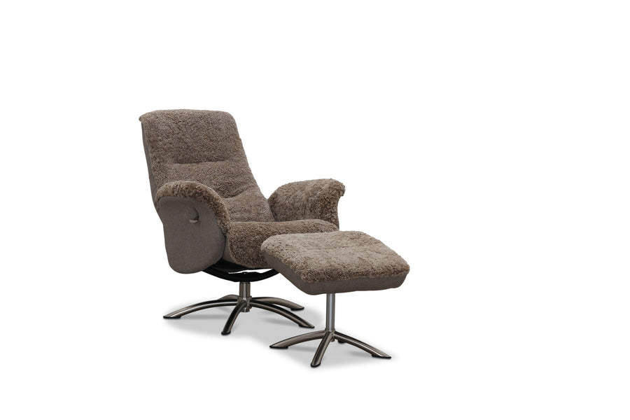 Visby fåtölj med fotpall fårskinn beige