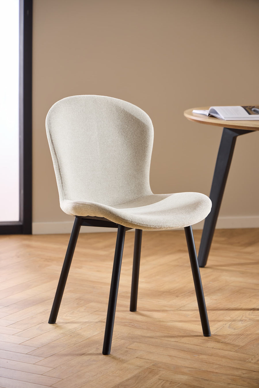 Esra stol beige/svart 2-pack