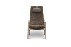 Gotland fåtölj med fotpall fårskinn beige/vitpigmenterad ek