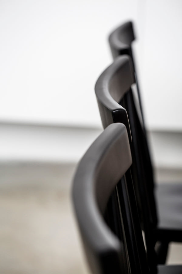 Birka stol svartlack 2-pack