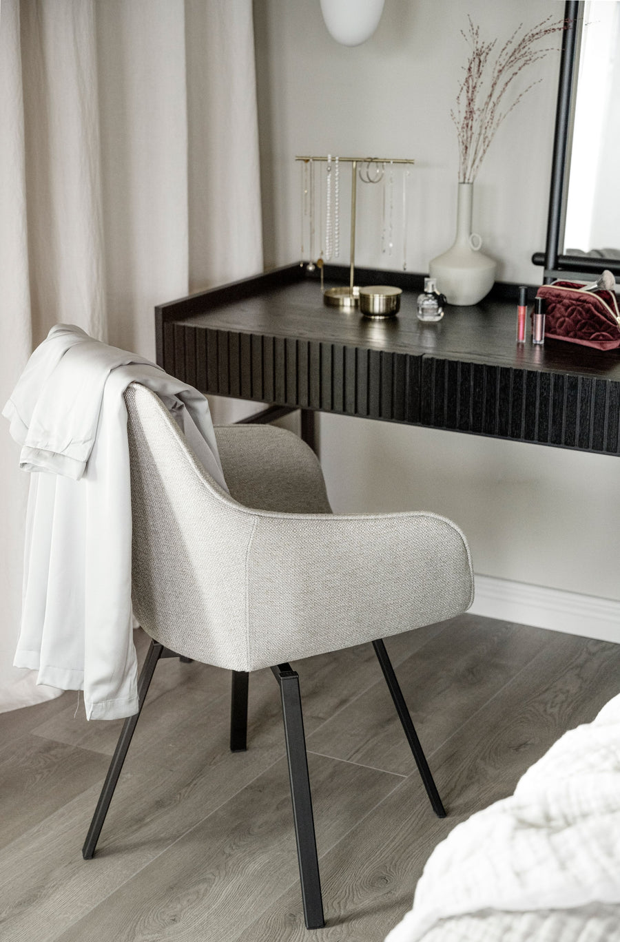 Halifax skrivbord 120 svart ek/svart metall