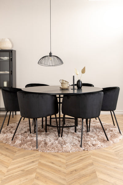 Matbordet Copenhagen och stolarna Berit