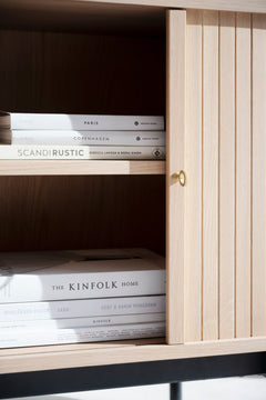 Haddington sideboard 142 vitpigment ek/svart met