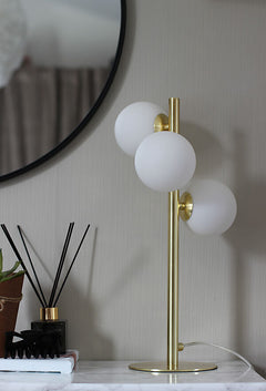 Molekyl bordlampa 3a matt mässing/vit