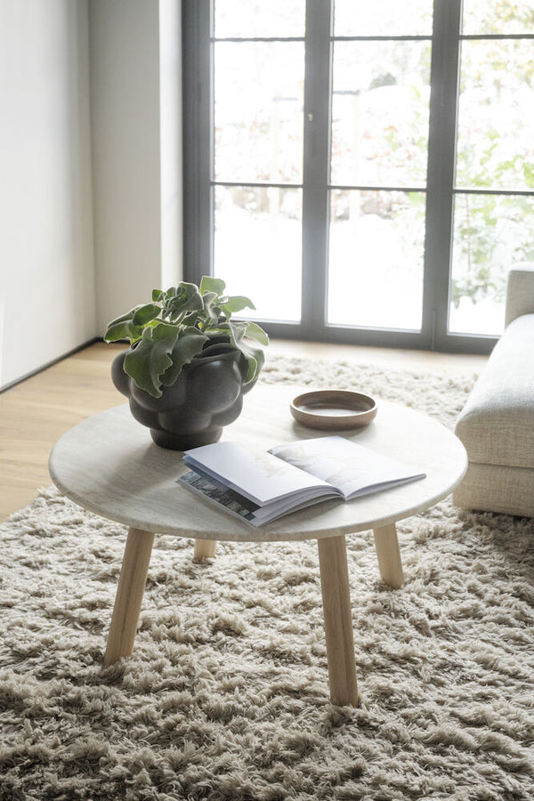 Taransay soffbord Ø60 beige travertin/vitpigmenterad ek