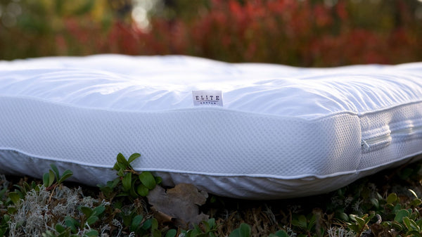 Exclusive pikerad bäddmadrass vit