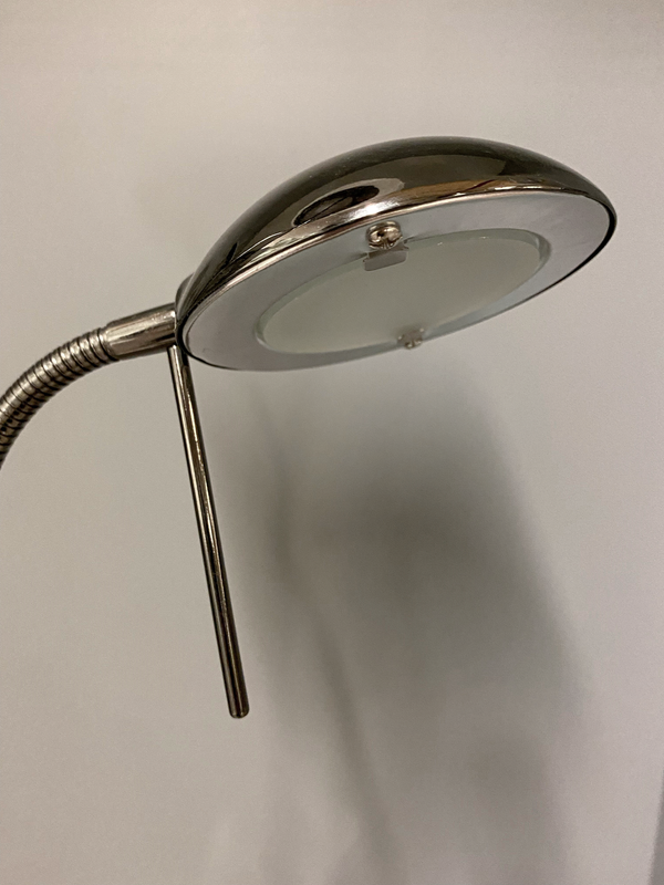 Cannes golvuplight svartkrom