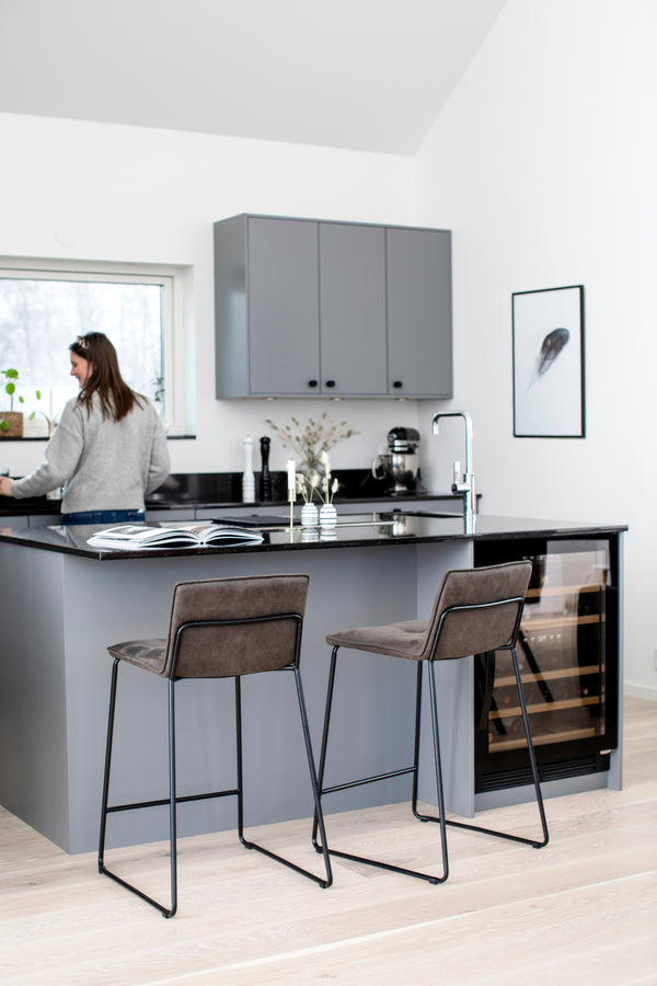 Elvis barstol MF Nilla brun/ben svart metall 2-pack