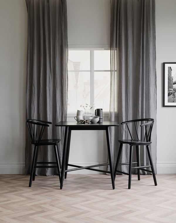 Lotta barbord 90x90 cm svart