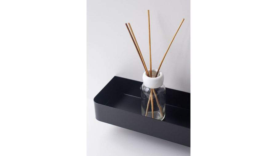 Yin vägghylla 90x5x12 cm