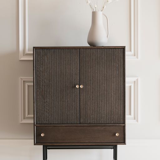 Clearbrook skåp 79 brun ek/svart metall